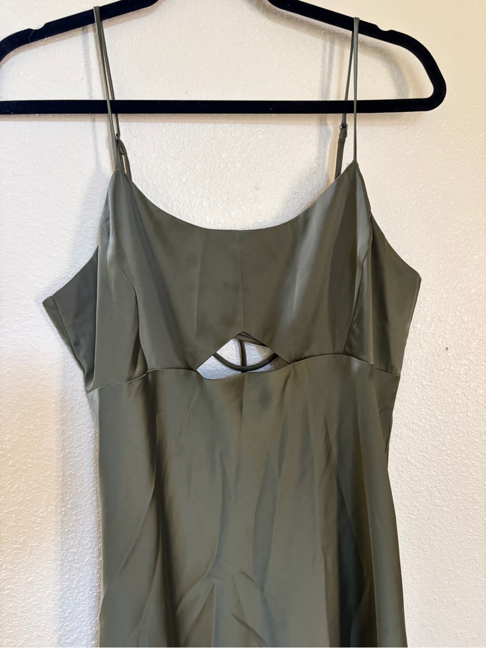 Banana Republic Olive Green Satin Cutout Slip Dress Size 12 fall, Wedding guest - Picture 5 of 6